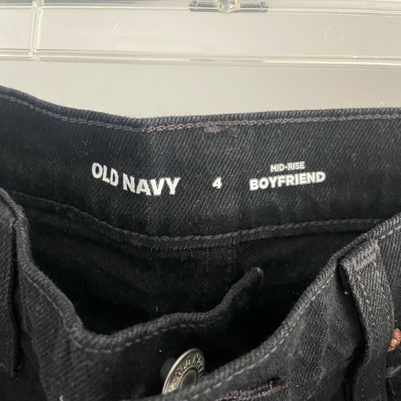 NWT Old Navy black mid rise boyfriend jeans - Picture 2 of 4